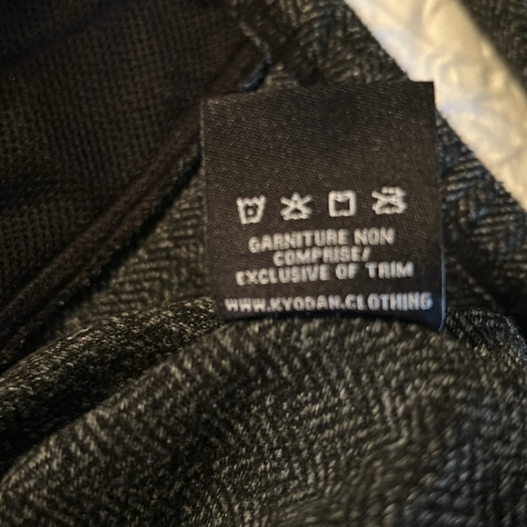 Kyodan Women’s 1/4 zip Alpine Double Brushed Jacquard Sweater-Kangaroo Pocket. - Picture 7 of 8